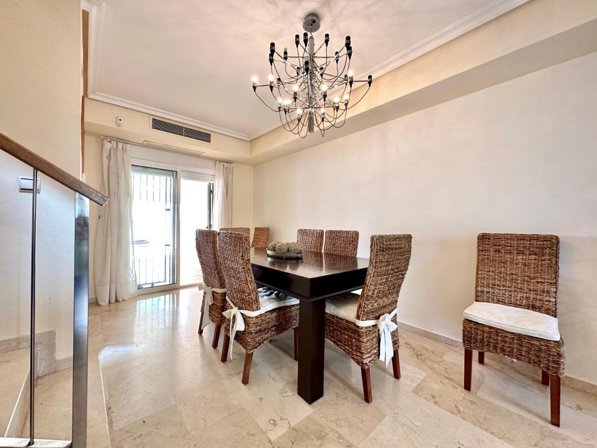 El Arenal Townhouse By The Beach With Swimming Pool - Eaw Homes Марбелья Экстерьер фото